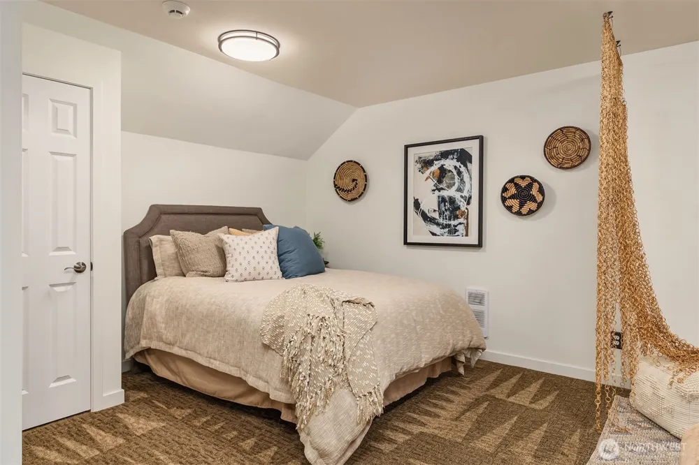1117 NE Katsura Street Issaquah, WA 98029