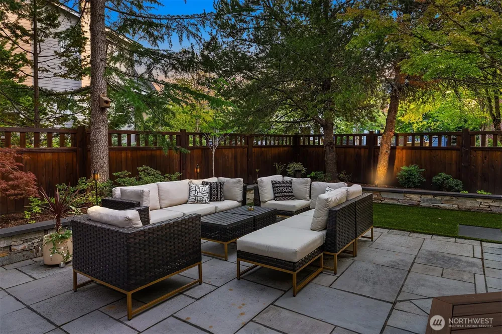 1117 NE Katsura Street Issaquah, WA 98029