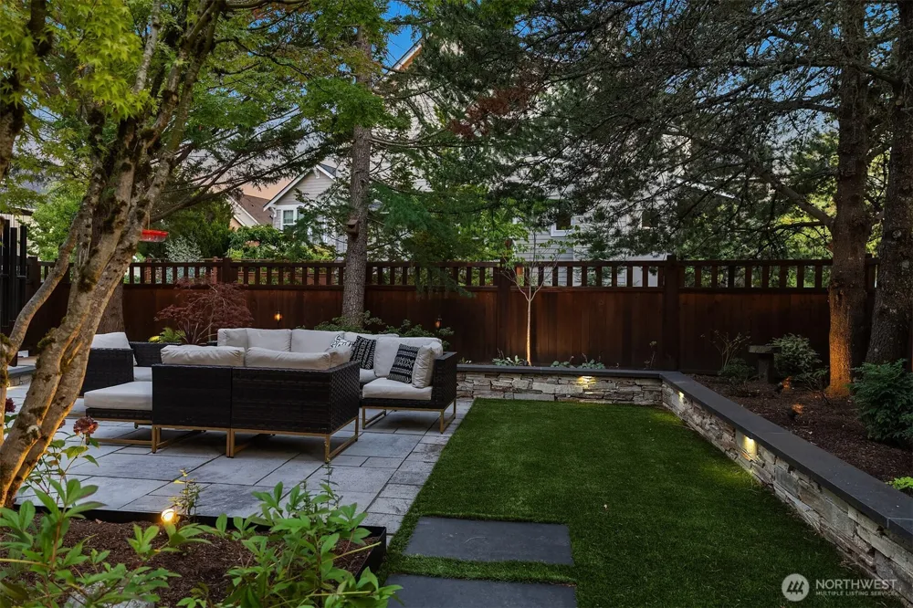 1117 NE Katsura Street Issaquah, WA 98029