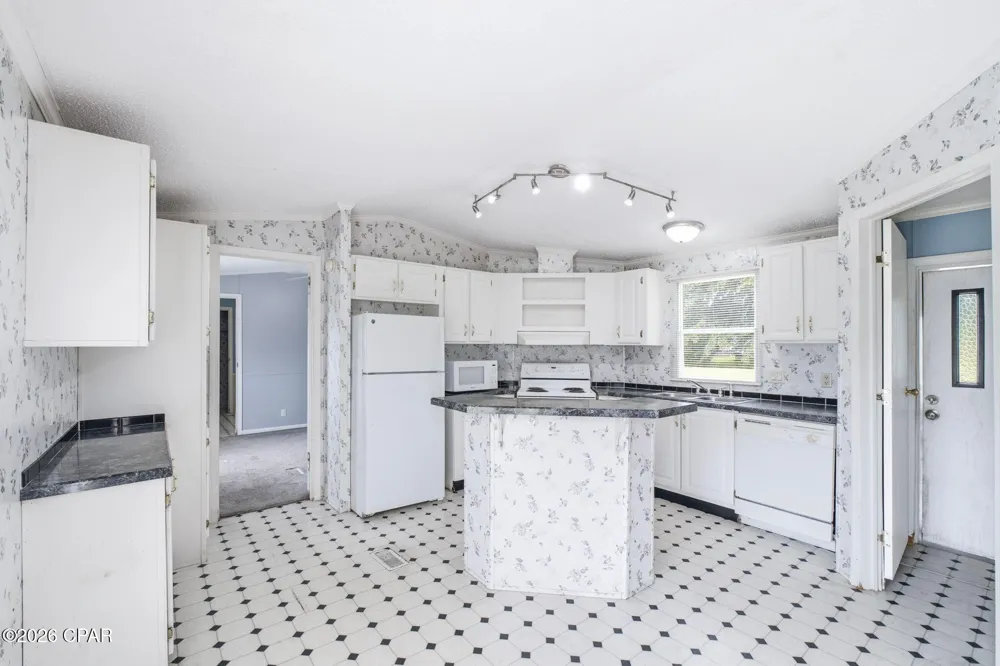 9307 Gobbler Circle Southport, FL 32409