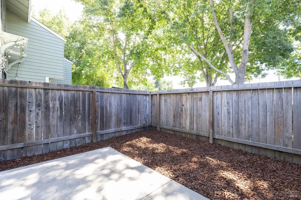 139 Vista View Drive Cloverdale, CA 95425