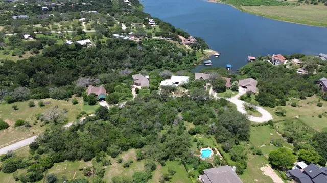 28 Hummingbird Way Spicewood, TX 78669