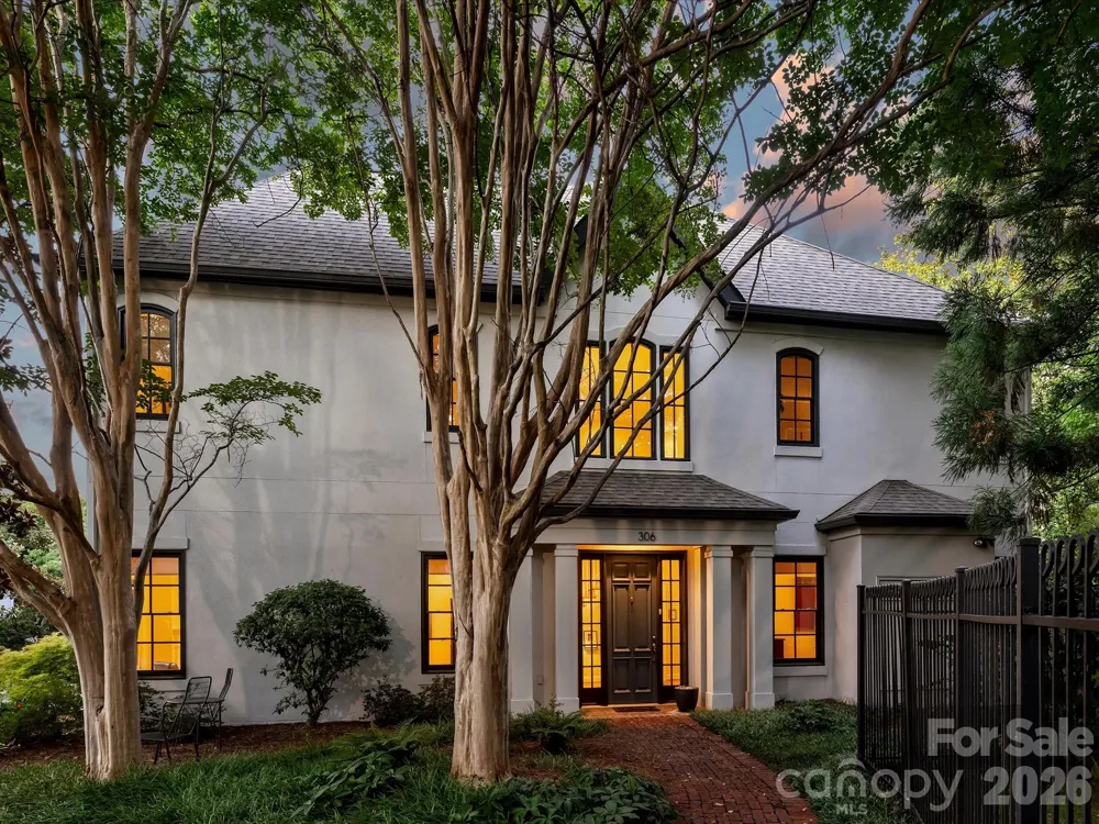 306 Wendover Heights Circle Charlotte, NC 28211