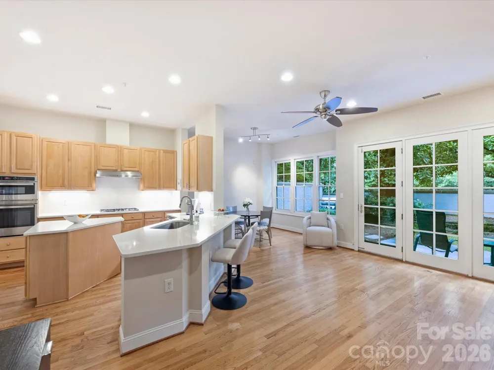 306 Wendover Heights Circle Charlotte, NC 28211
