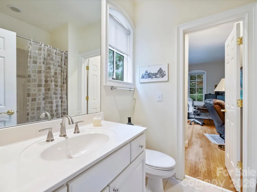 306 Wendover Heights Circle Charlotte, NC 28211
