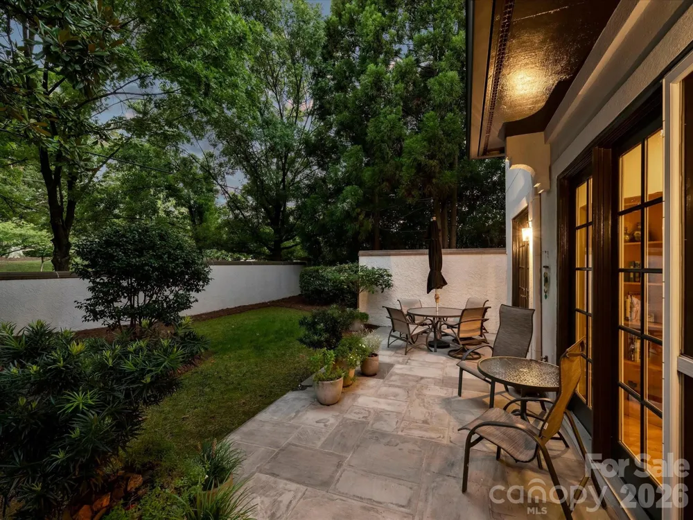 306 Wendover Heights Circle Charlotte, NC 28211