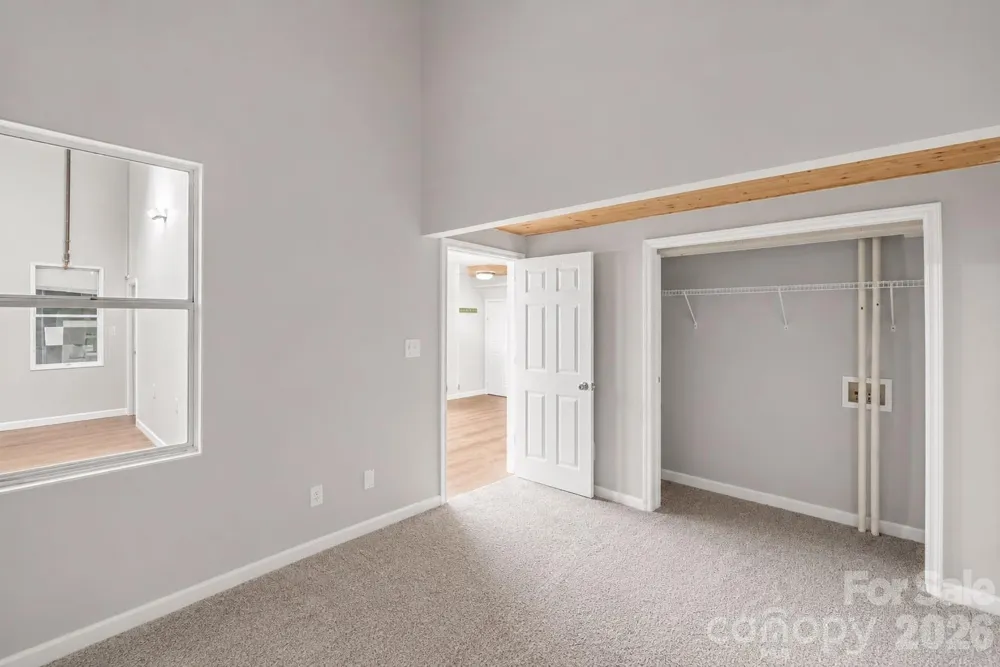 201 S Hoskins Road #316 Charlotte, NC 28208
