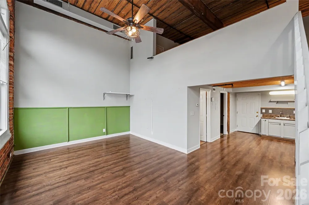 201 S Hoskins Road #316 Charlotte, NC 28208