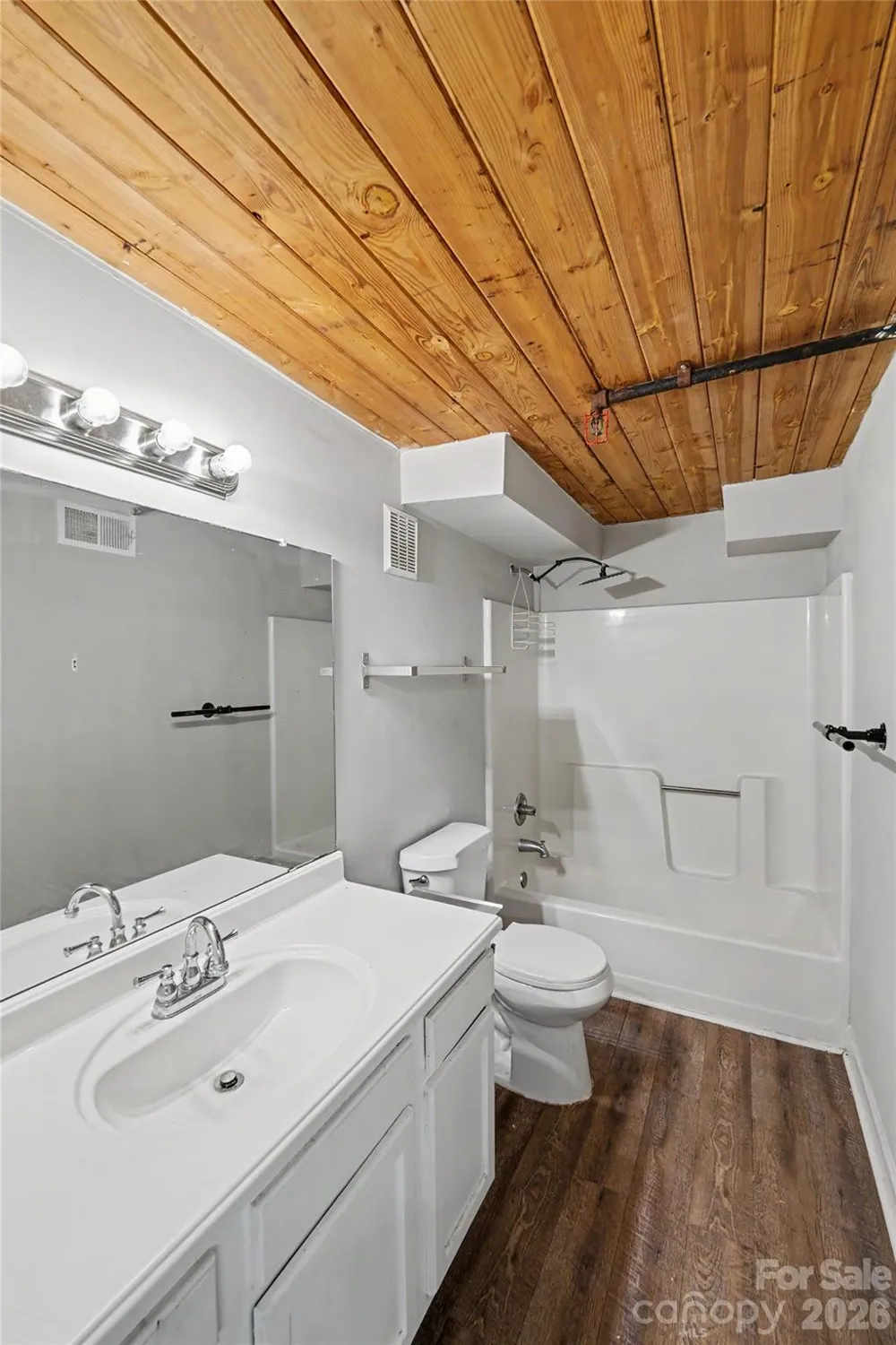 201 S Hoskins Road #316 Charlotte, NC 28208