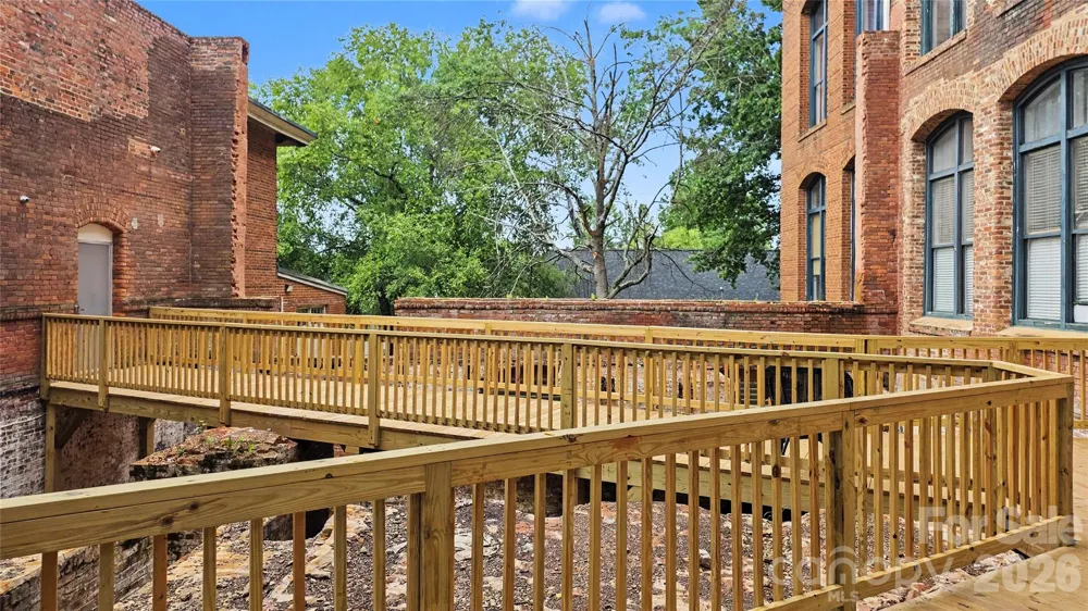 201 S Hoskins Road #316 Charlotte, NC 28208