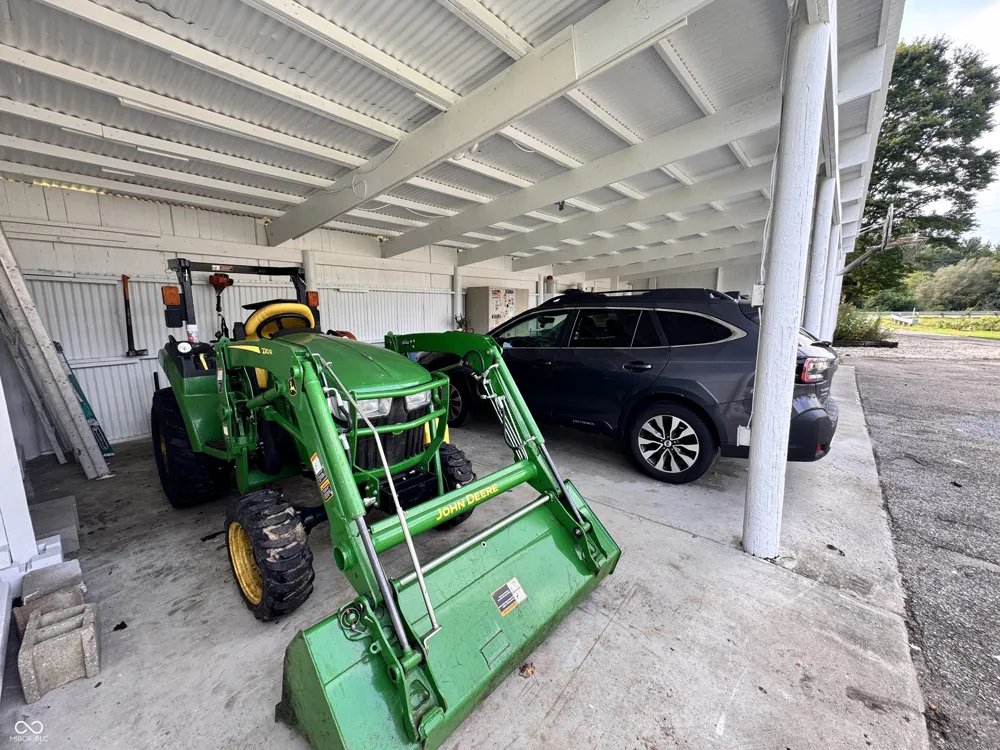 2882 E State Road 2 Rolling Prairie, IN 46371