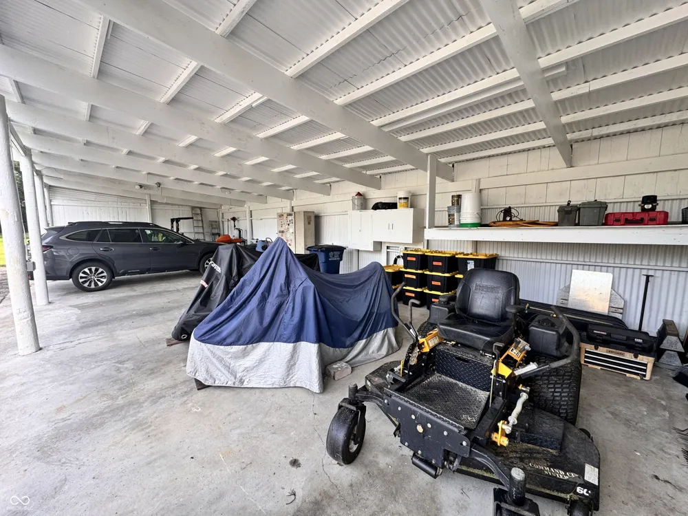 2882 E State Road 2 Rolling Prairie, IN 46371