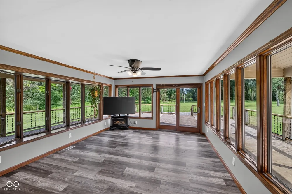 2882 E State Road 2 Rolling Prairie, IN 46371