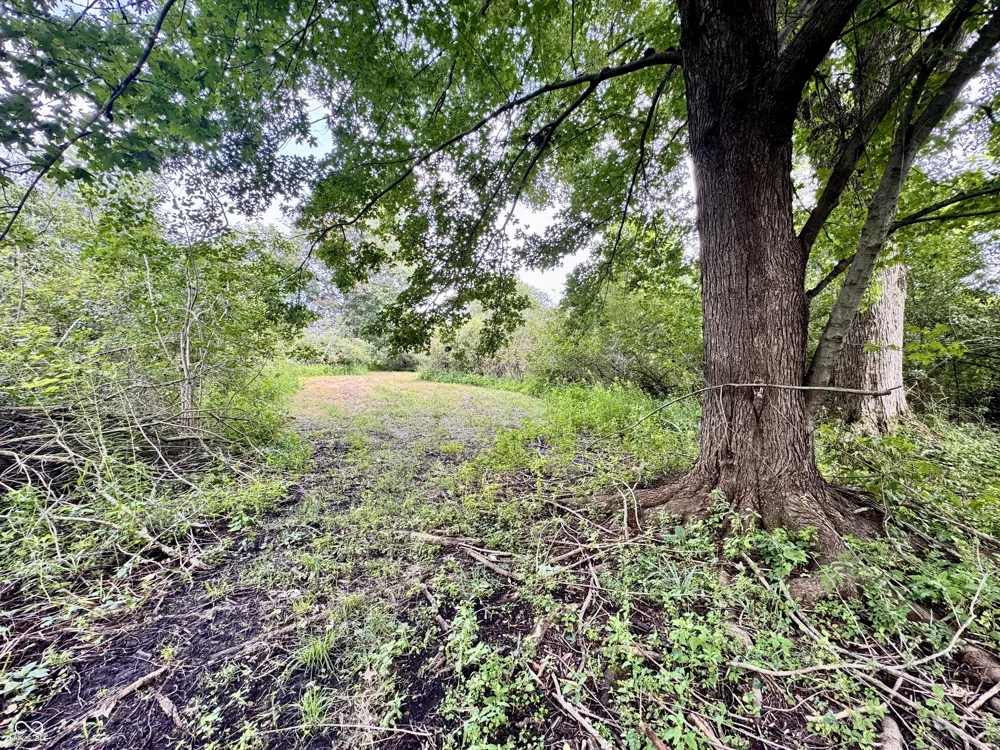 2882 E State Road 2 Rolling Prairie, IN 46371