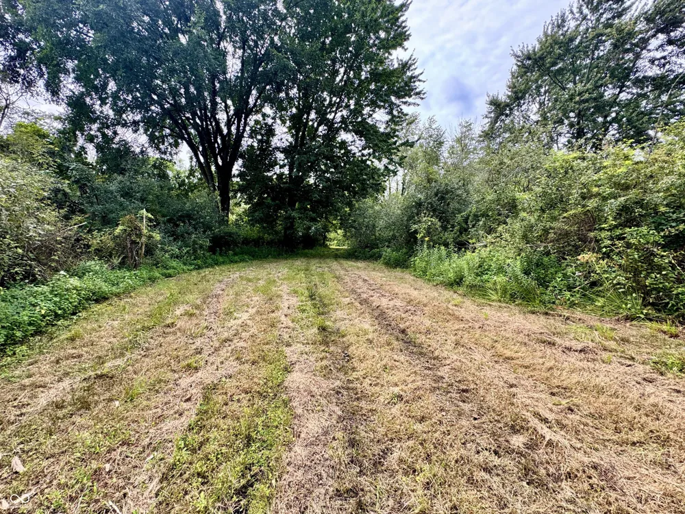 2882 E State Road 2 Rolling Prairie, IN 46371