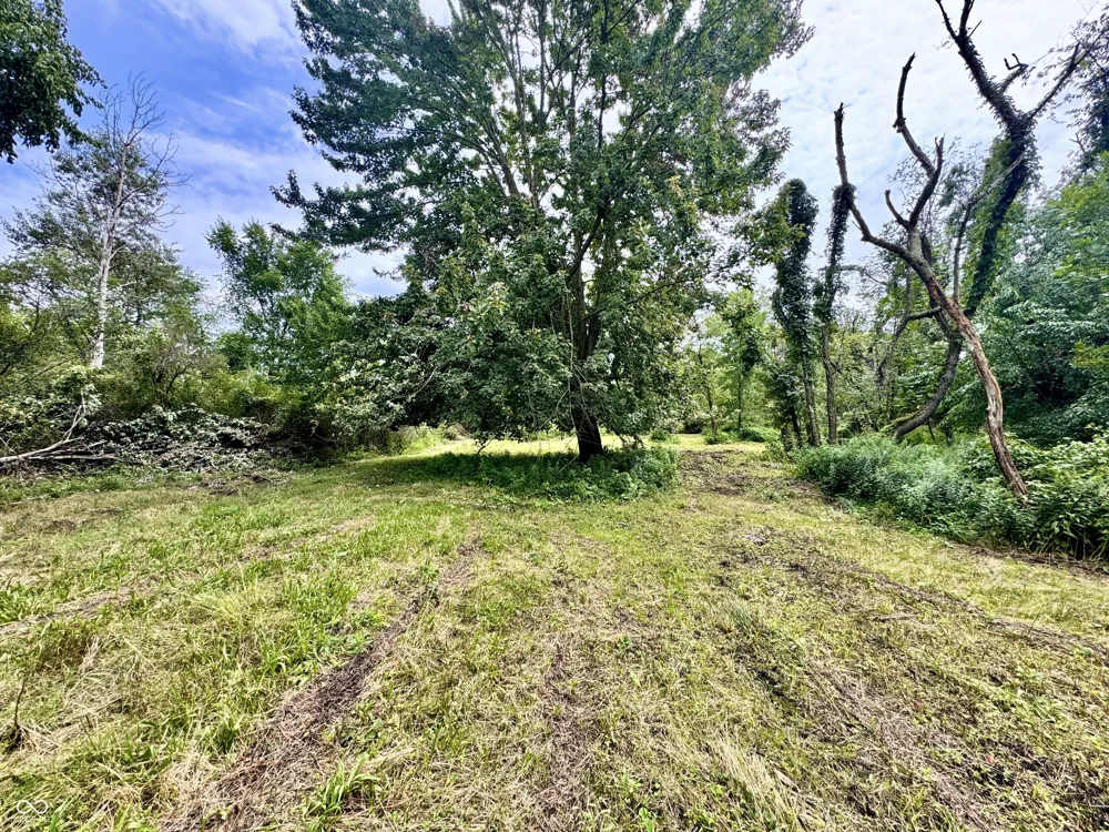 2882 E State Road 2 Rolling Prairie, IN 46371