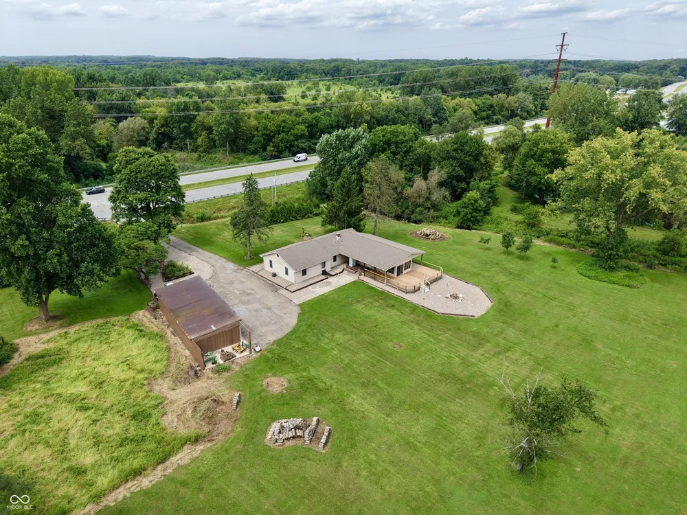 2882 E State Road 2 Rolling Prairie, IN 46371