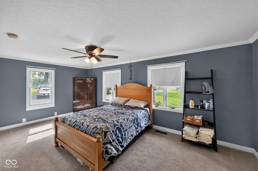 2882 E State Road 2 Rolling Prairie, IN 46371