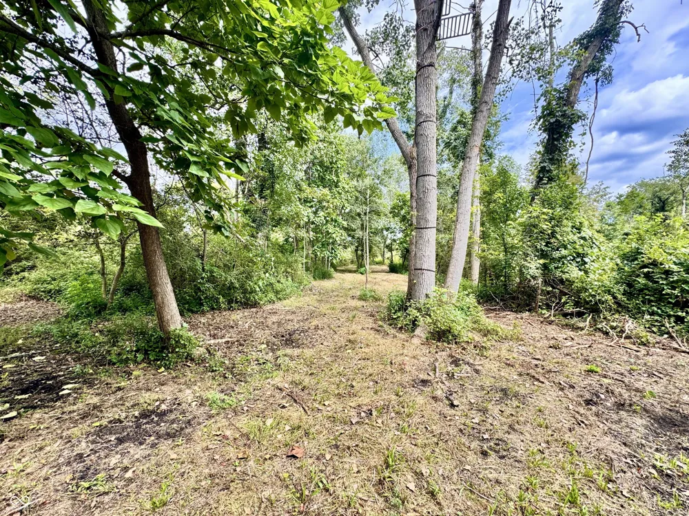 2882 E State Road 2 Rolling Prairie, IN 46371