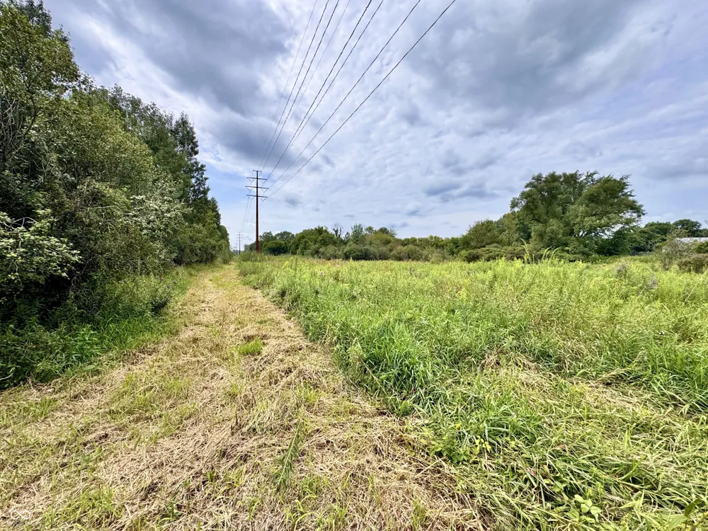 2882 E State Road 2 Rolling Prairie, IN 46371