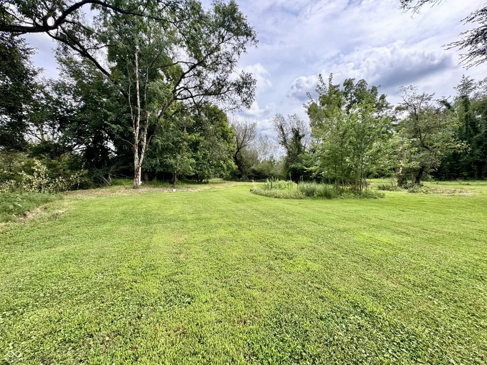 2882 E State Road 2 Rolling Prairie, IN 46371