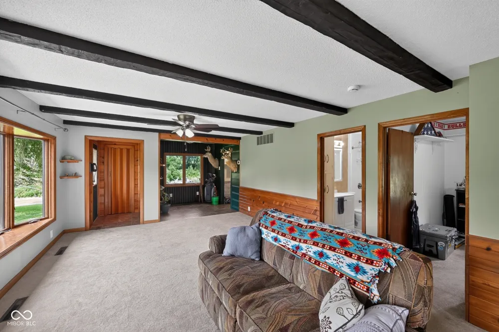 2882 E State Road 2 Rolling Prairie, IN 46371
