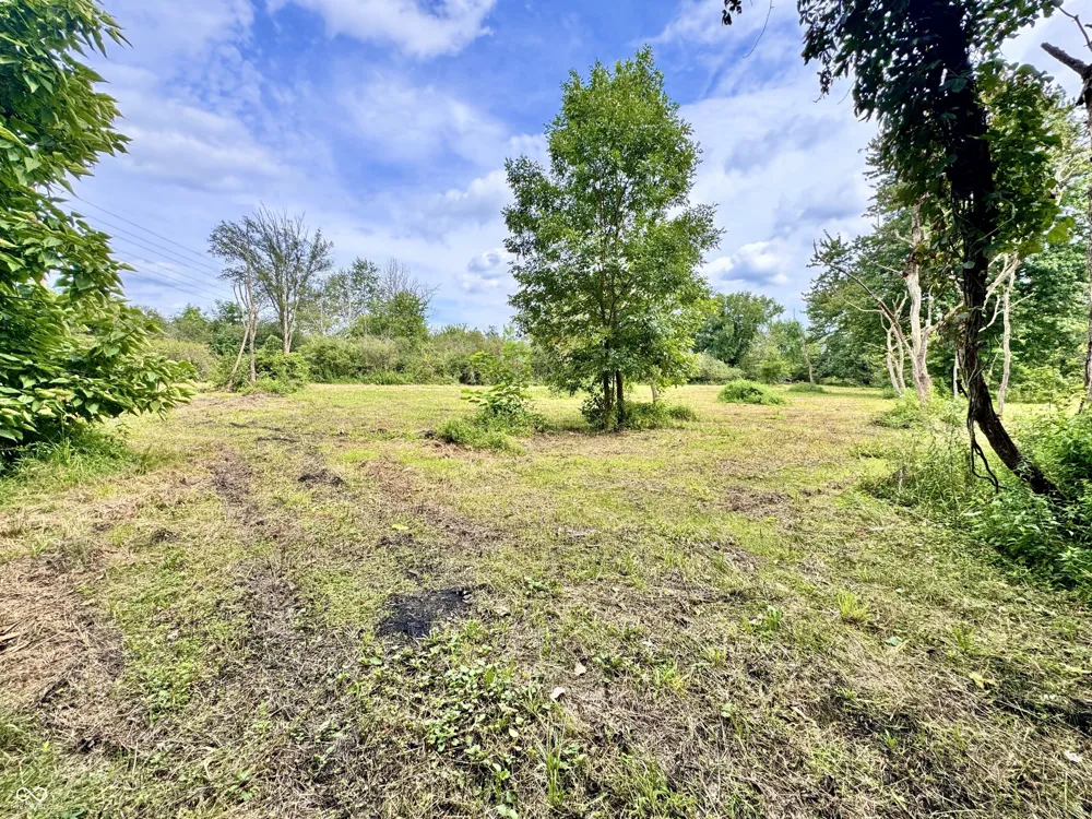 2882 E State Road 2 Rolling Prairie, IN 46371