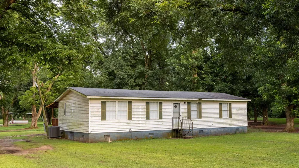 175 Pecan Road Cobb, GA 31735