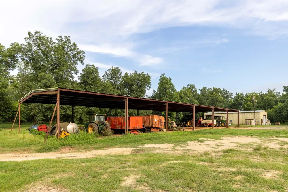 175 Pecan Road Cobb, GA 31735