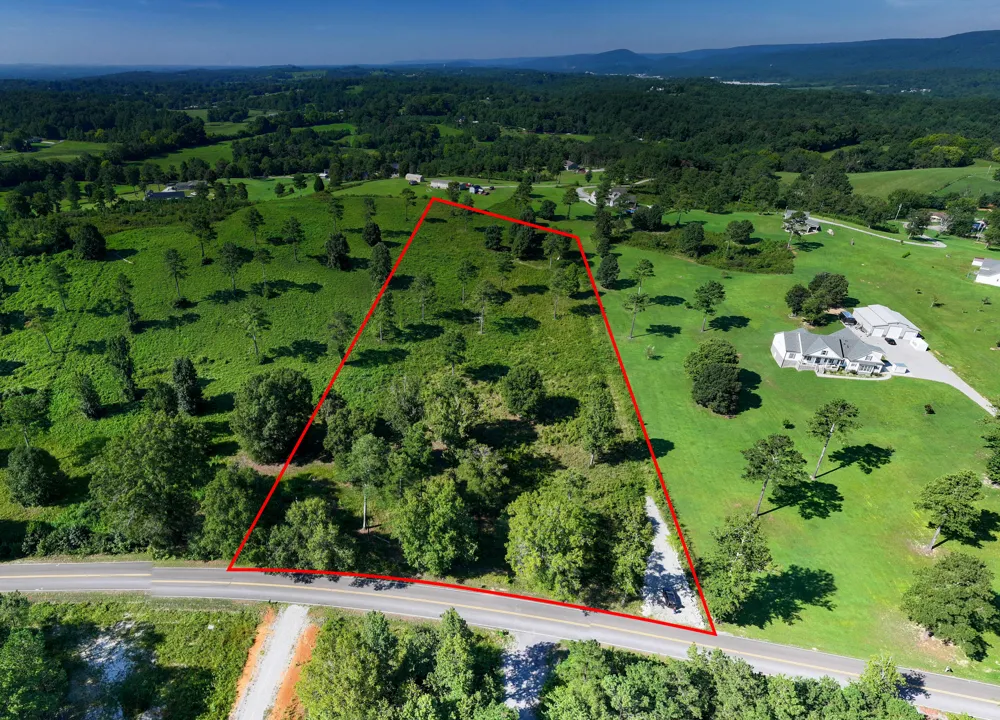 White Flats Road Evensville, TN 37332