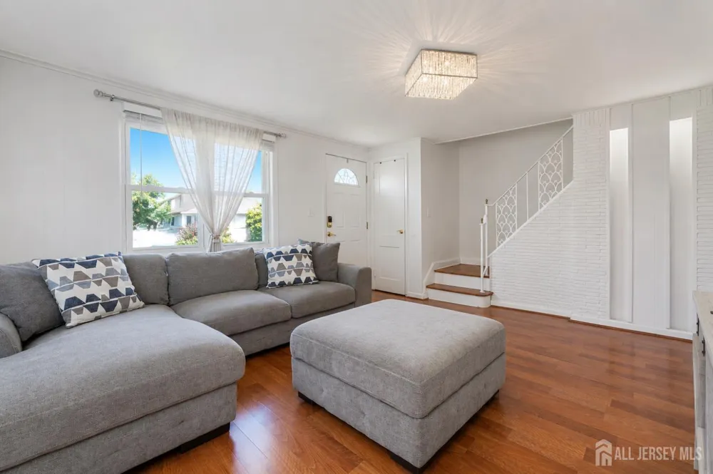 217 Bergen Street Woodbridge Proper, NJ 07095