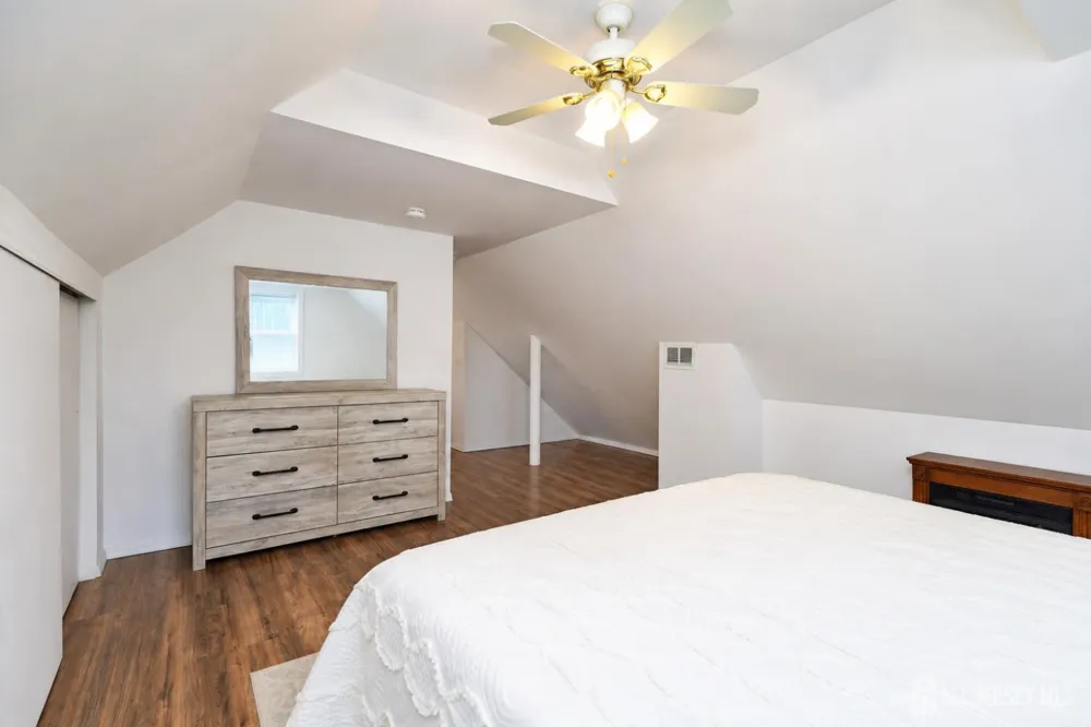 217 Bergen Street Woodbridge Proper, NJ 07095
