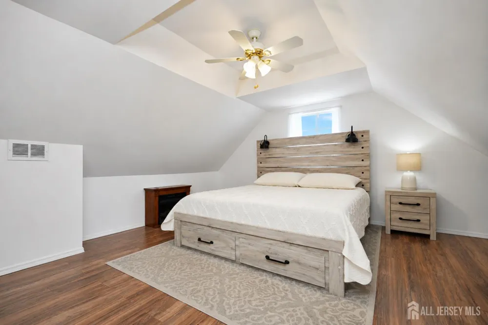 217 Bergen Street Woodbridge Proper, NJ 07095