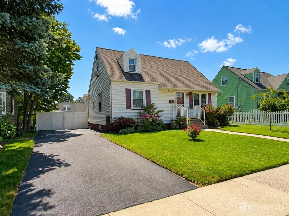 217 Bergen Street Woodbridge Proper, NJ 07095