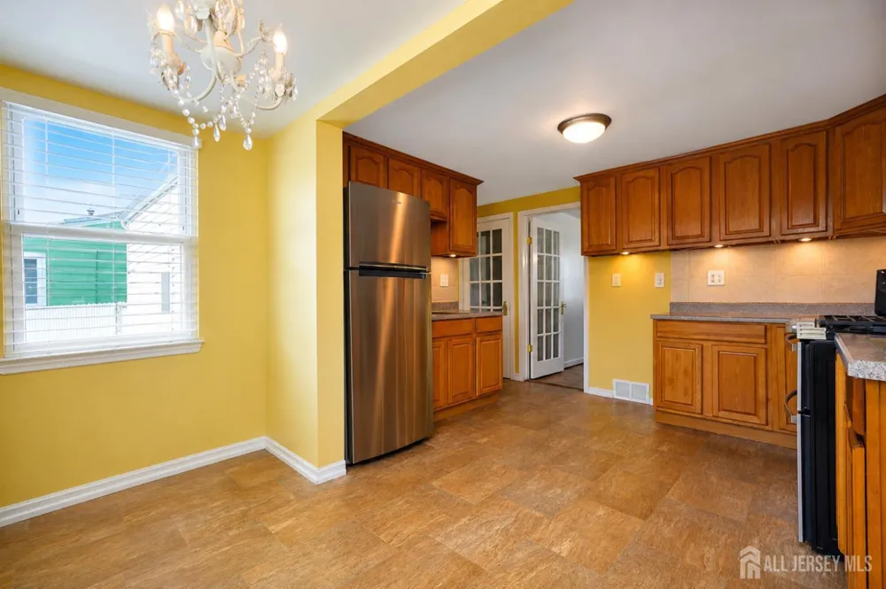 217 Bergen Street Woodbridge Proper, NJ 07095