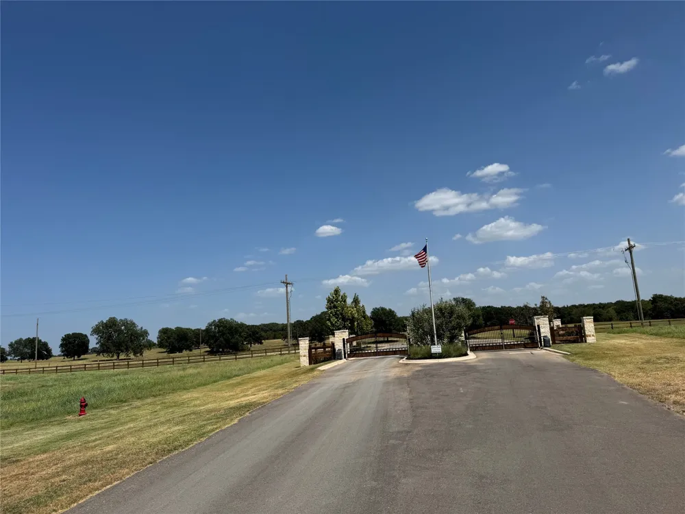 355 Peninsula Drive Honey Grove, TX 75446