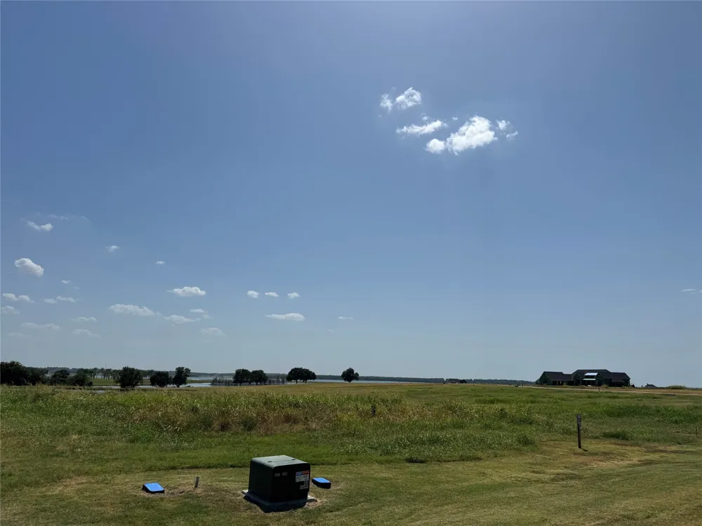 355 Peninsula Drive Honey Grove, TX 75446