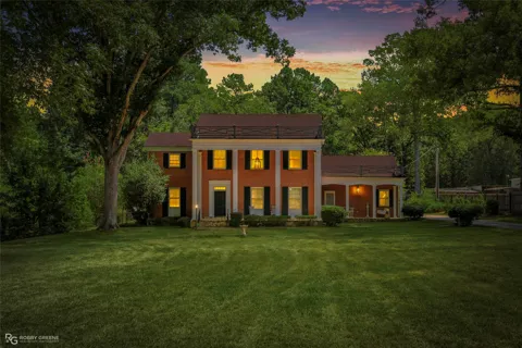 805 Arkansas Street
