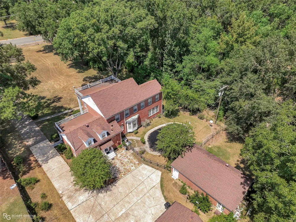 805 Arkansas Street Springhill, LA 71075
