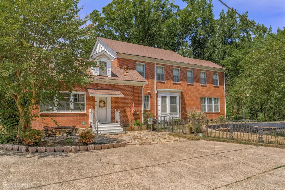 805 Arkansas Street Springhill, LA 71075