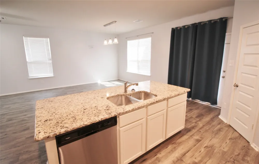 2139 Mossbrook Drive Royse City, TX 75189