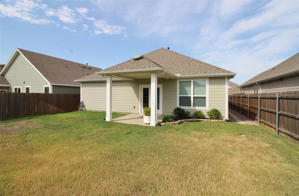 2139 Mossbrook Drive Royse City, TX 75189