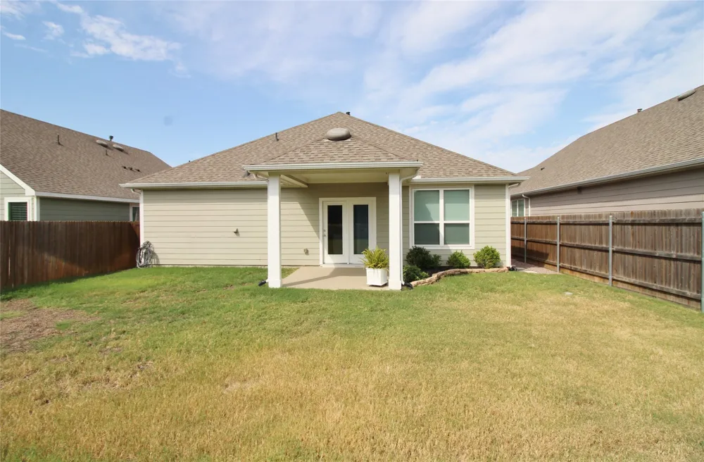 2139 Mossbrook Drive Royse City, TX 75189