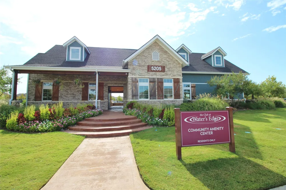 2139 Mossbrook Drive Royse City, TX 75189