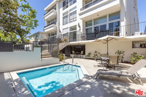 511 San Vicente Boulevard #107