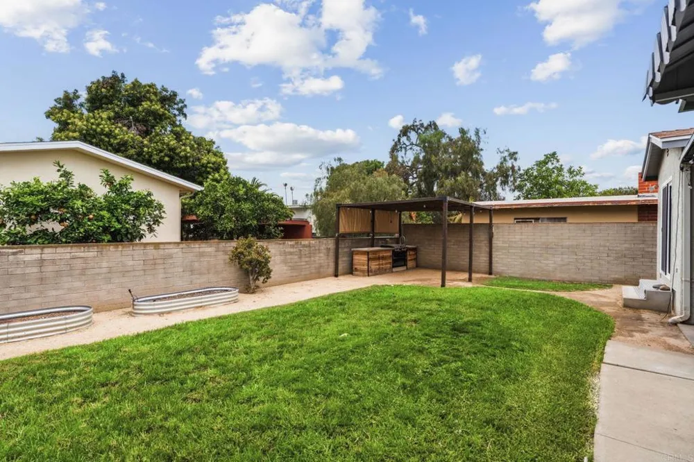 4850 69th Place San Diego, CA 92115