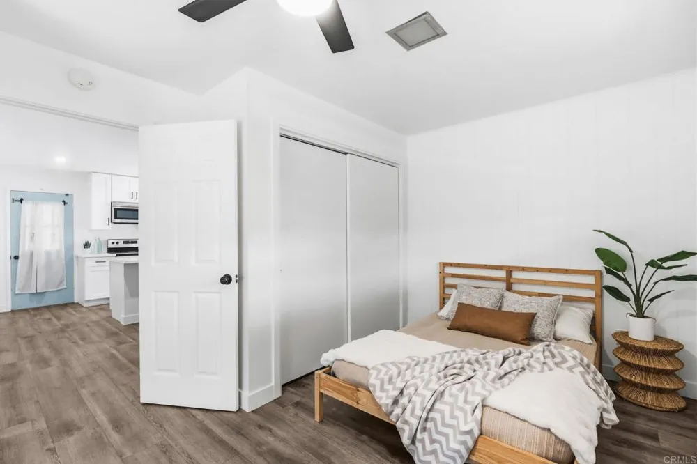 4850 69th Place San Diego, CA 92115