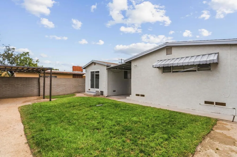 4850 69th Place San Diego, CA 92115