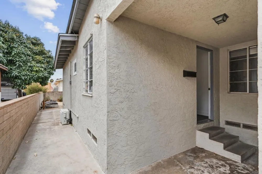 4850 69th Place San Diego, CA 92115