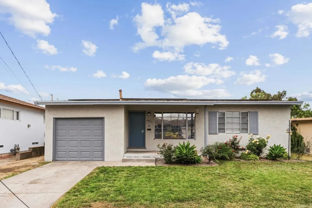 4850 69th Place San Diego, CA 92115